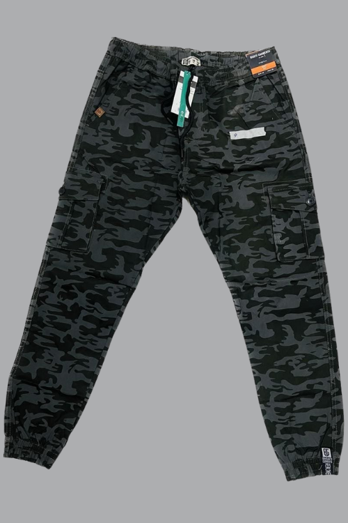 Camouflage cargo 11